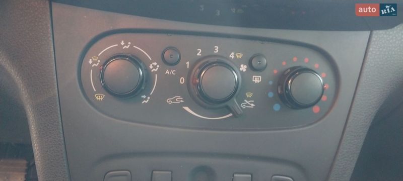 Седан Renault Logan 2018 в Ивано-Франковске