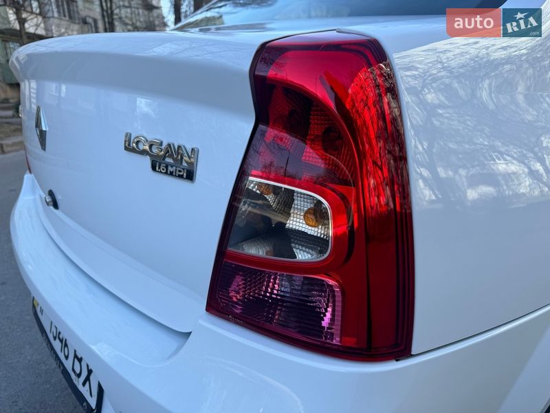 Седан Renault Logan 2010 в Запорожье