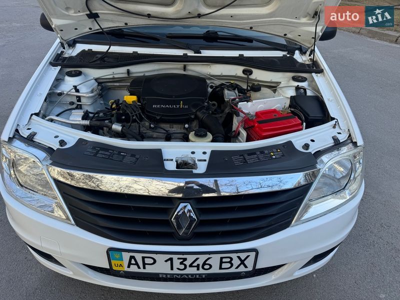 Седан Renault Logan 2010 в Запорожье