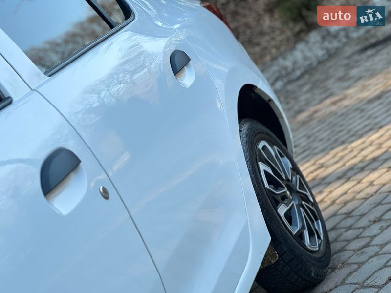 Седан Renault Logan 2016 в Дрогобыче