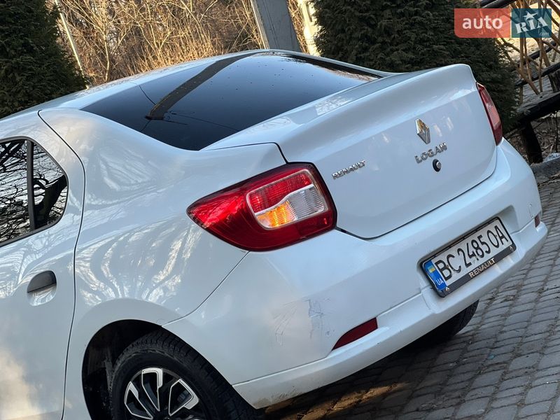 Седан Renault Logan 2016 в Дрогобыче
