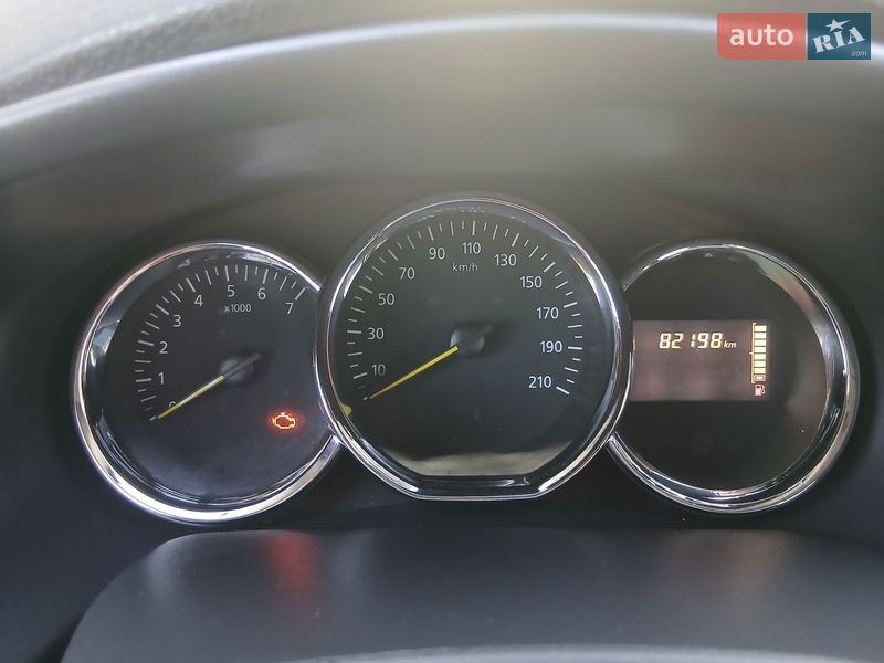 Седан Renault Logan 2013 в Львове