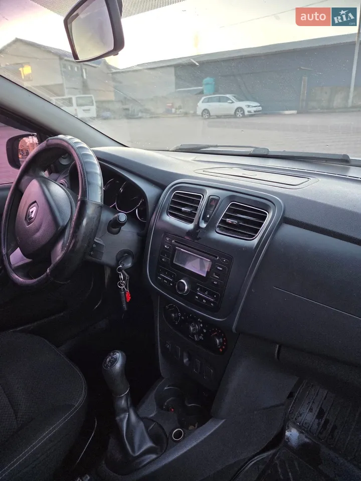 2013 Renault Logan - мініатюра 25