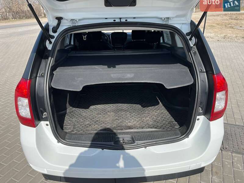 Универсал Renault Logan 2016 в Дубно