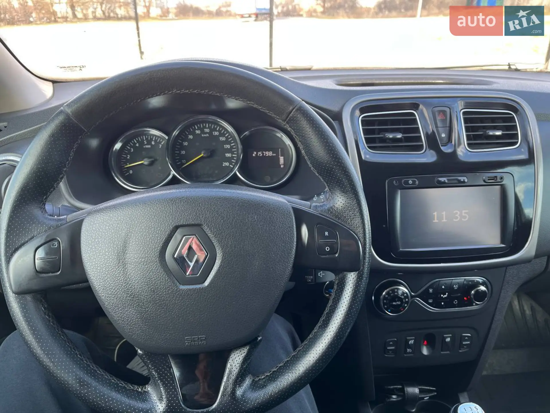2016 Renault Logan - мініатюра 23