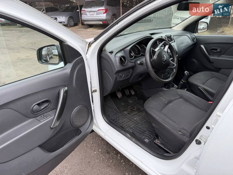 Седан Renault Logan 2017 в Днепре