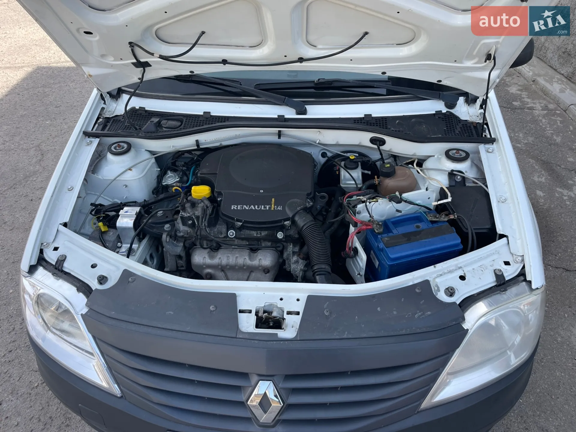 2011 Renault Logan - мініатюра 13