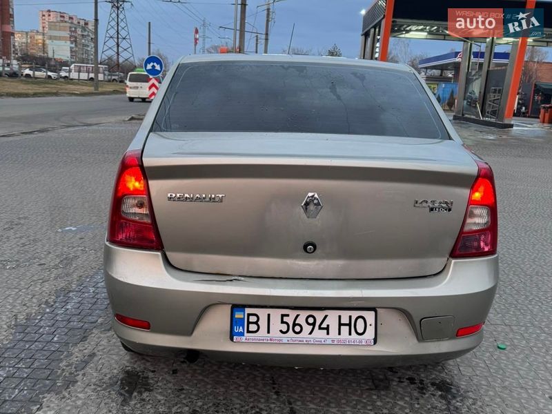 Седан Renault Logan 2012 в Полтаві