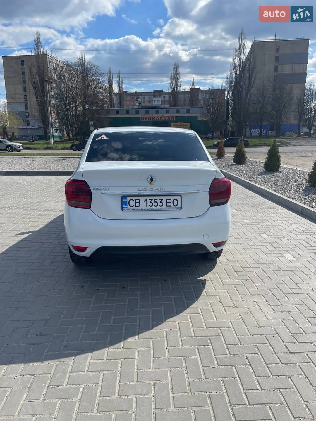 2017 Renault Logan - мініатюра 9