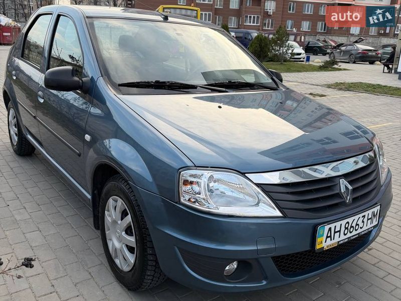 Седан Renault Logan 2011 в Киеве фото 2 Седан Renault Logan 2011 в Киеве