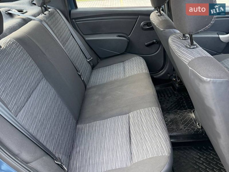 Седан Renault Logan 2011 в Киеве фото 12 Седан Renault Logan 2011 в Киеве