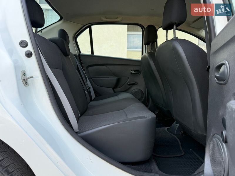 Седан Renault Logan 2015 в Красилове фото 33 Седан Renault Logan 2015 в Красилове