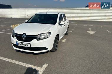 Седан Renault Logan 2013 в Львове