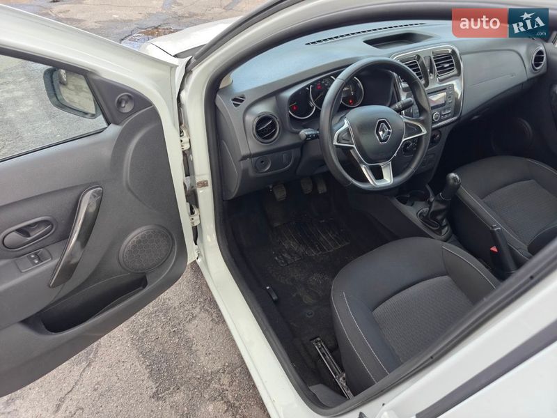 Седан Renault Logan 2017 в Киеве