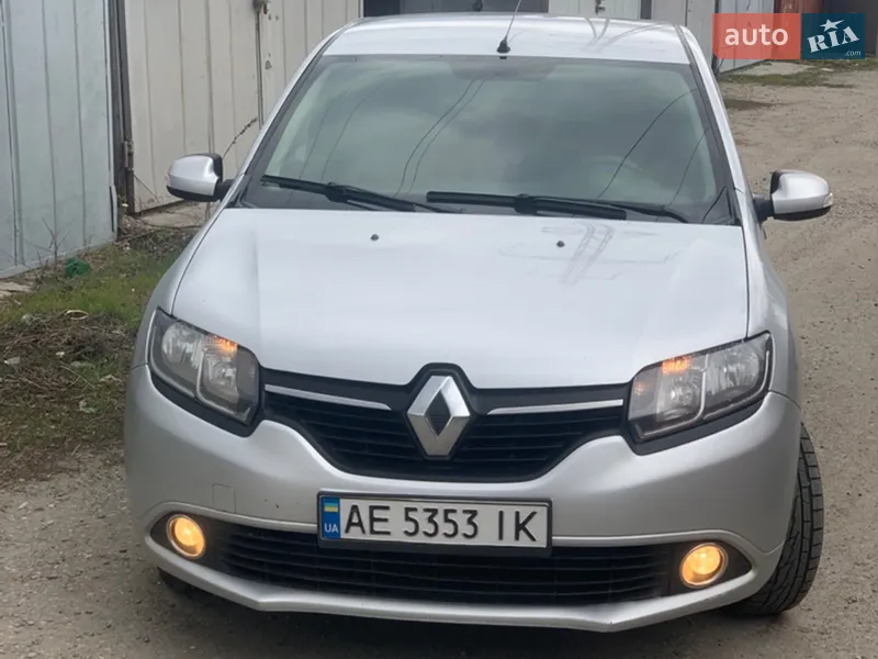 Renault Logan 2014