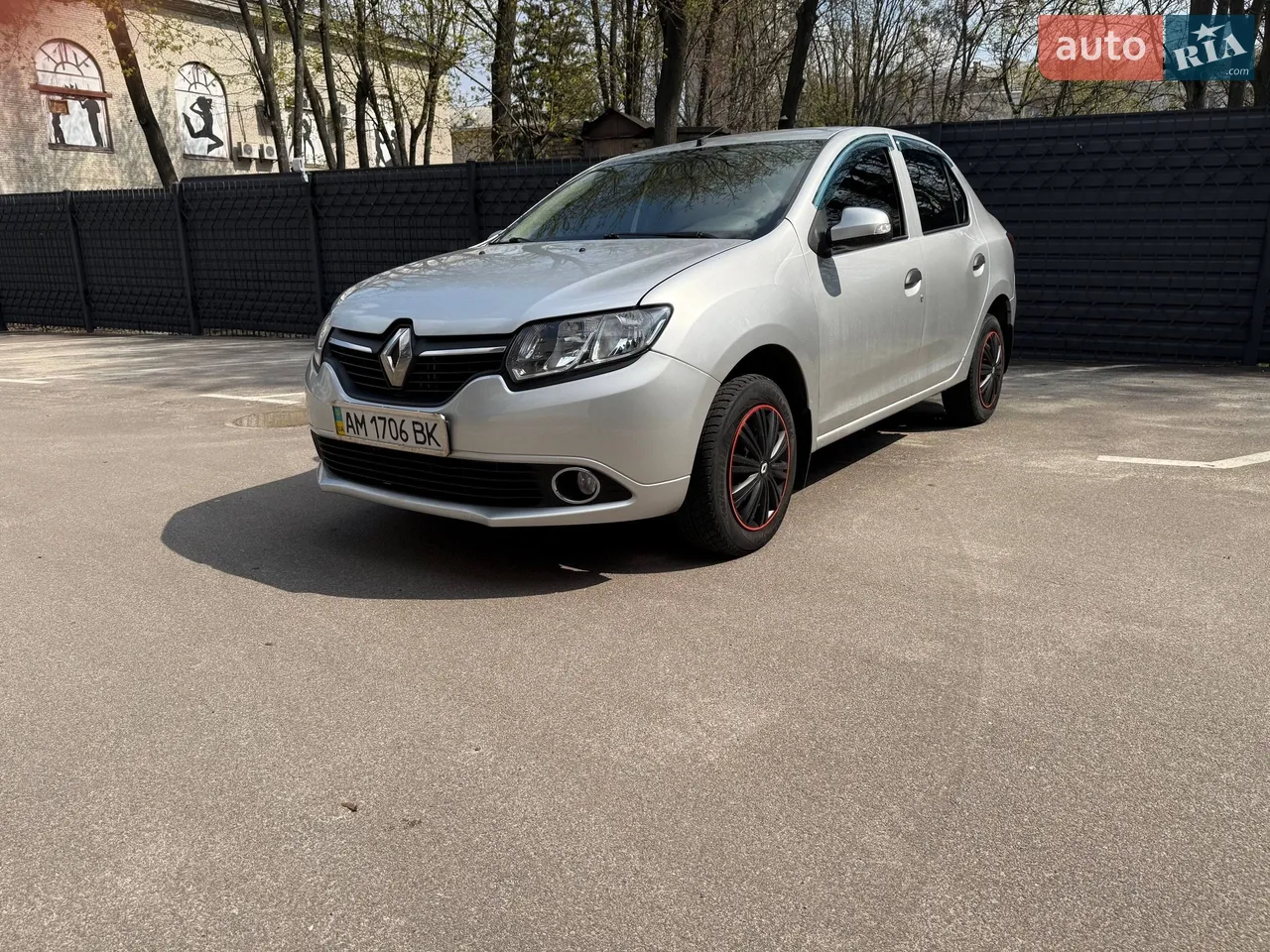 2016 Renault Logan - мініатюра 15