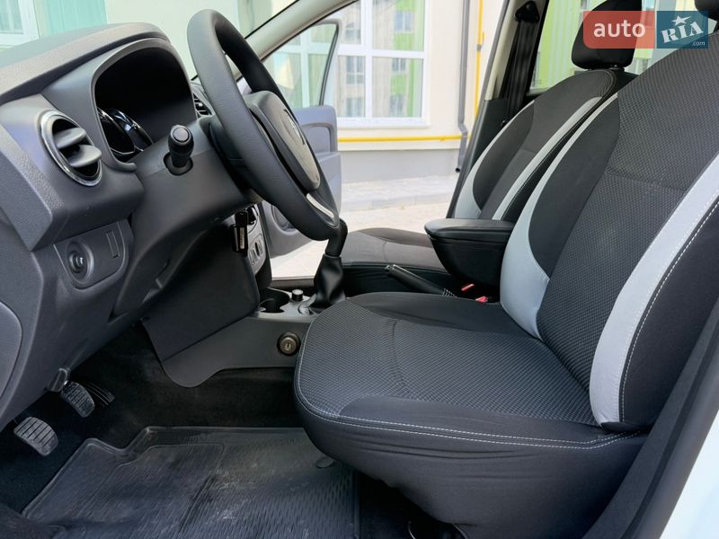 Седан Renault Logan 2013 в Вінниці