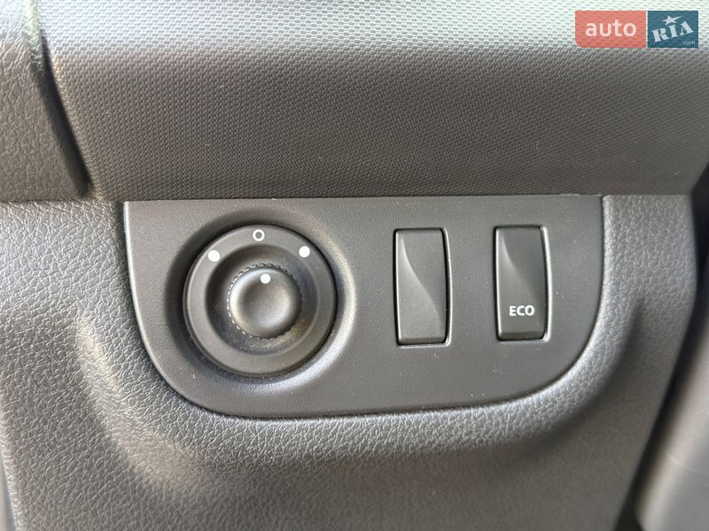 Седан Renault Logan 2019 в Одессе фото 24 Седан Renault Logan 2019 в Одессе