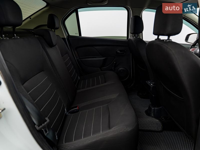 Седан Renault Logan 2020 в Киеве