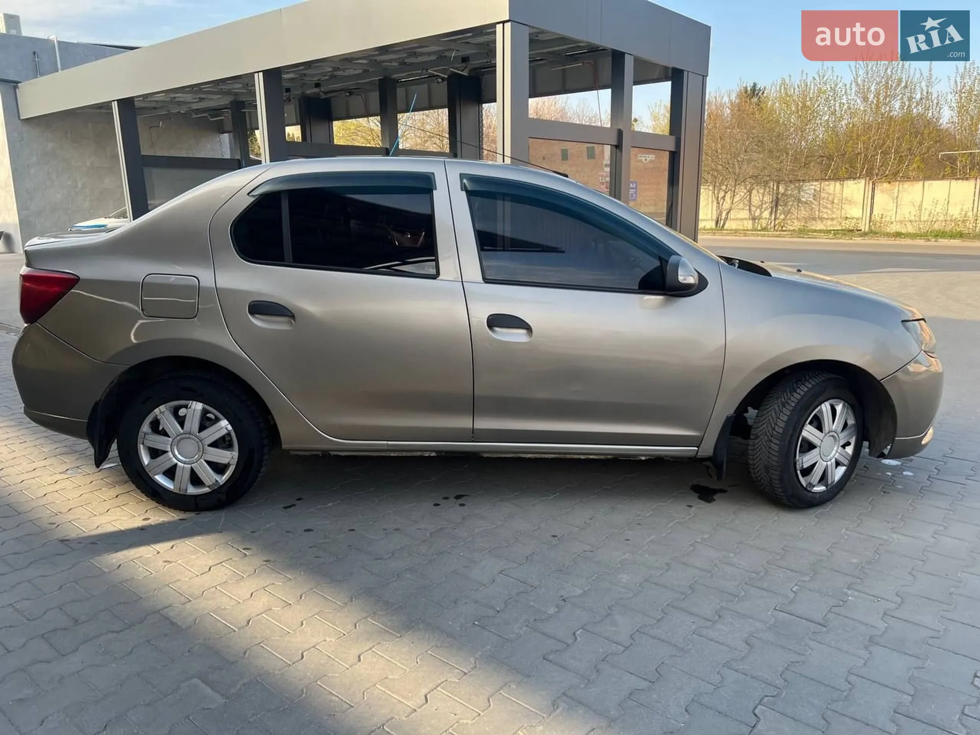 2013 Renault Logan - мініатюра 3