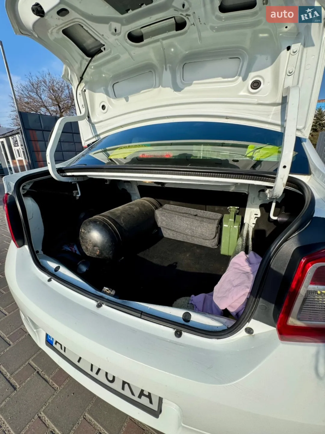 2013 Renault Logan - мініатюра 9