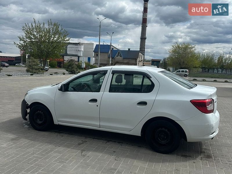 Седан Renault Logan 2013 в Днепре