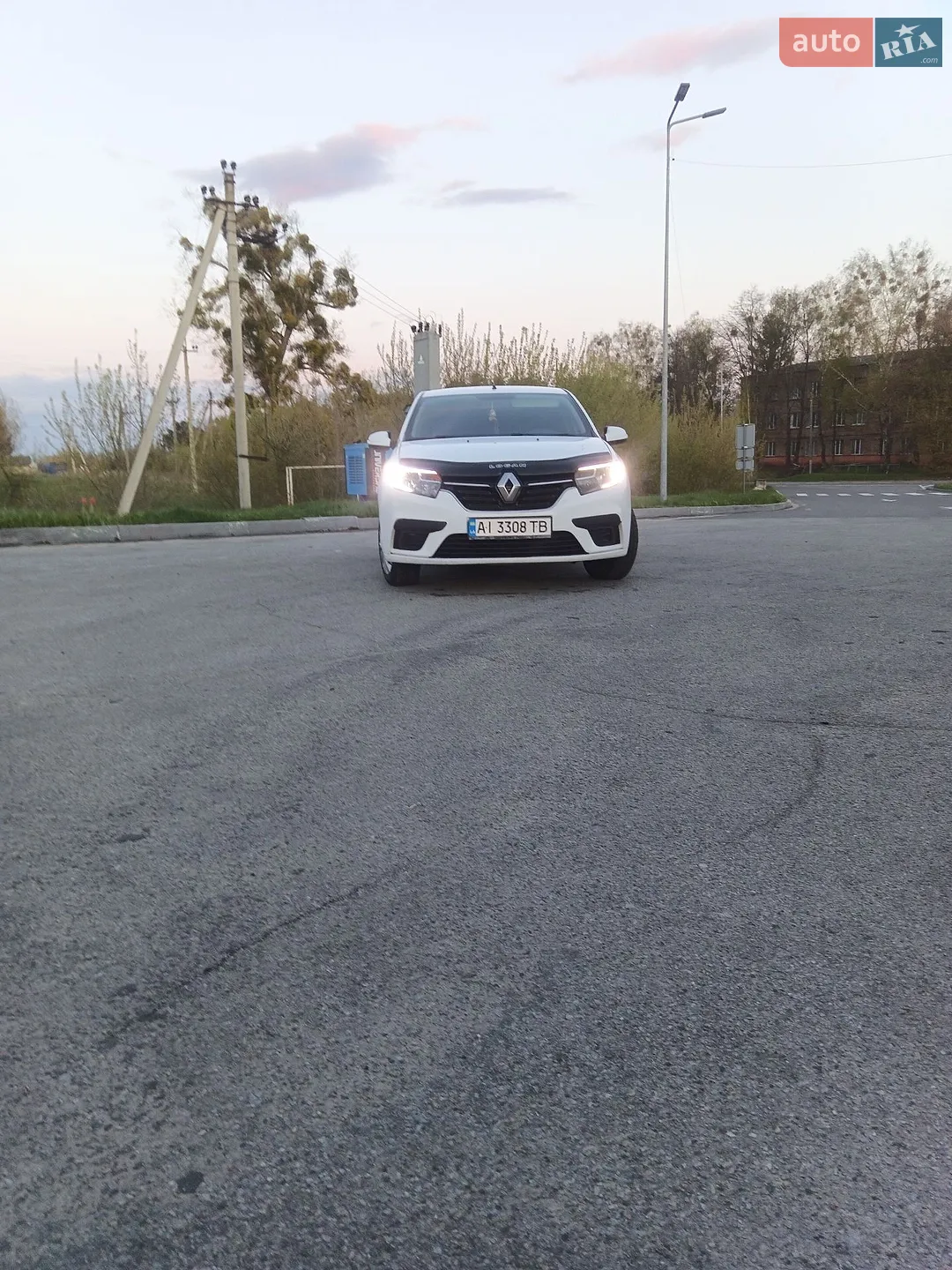 2017 Renault Logan - мініатюра 3