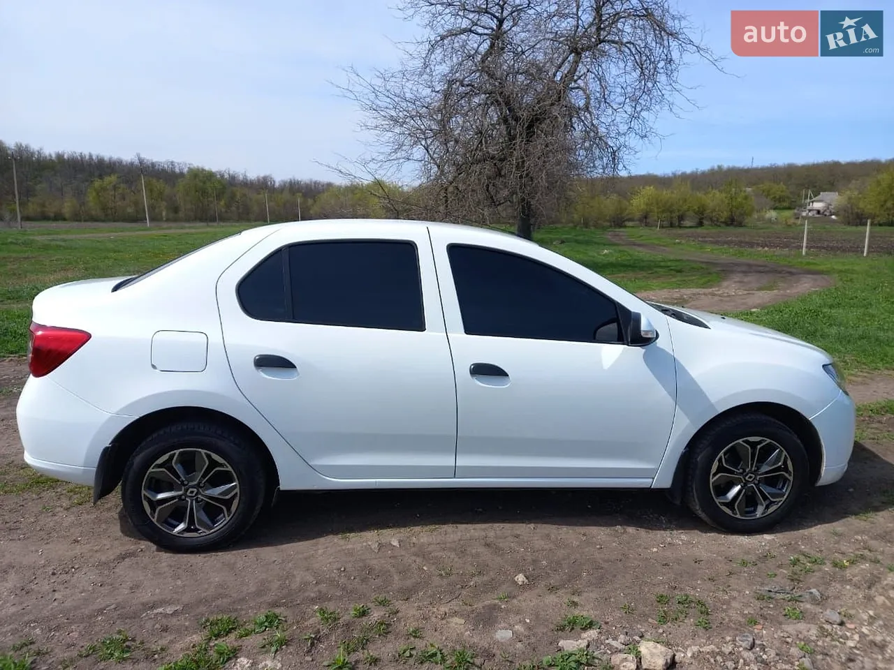 2016 Renault Logan - мініатюра 11