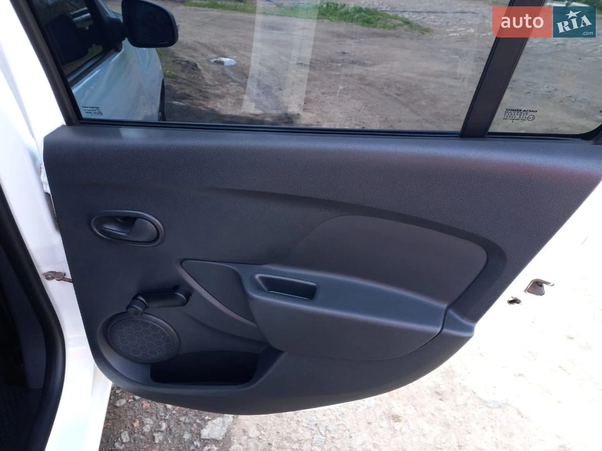 2016 Renault Logan - мініатюра 22