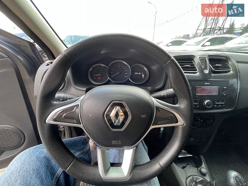 Седан Renault Logan 2018 в Львове