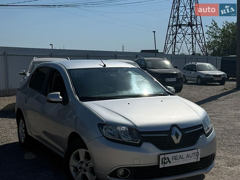Седан Renault Logan 2013 в Кропивницком