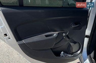 Седан Renault Logan 2013 в Кропивницком