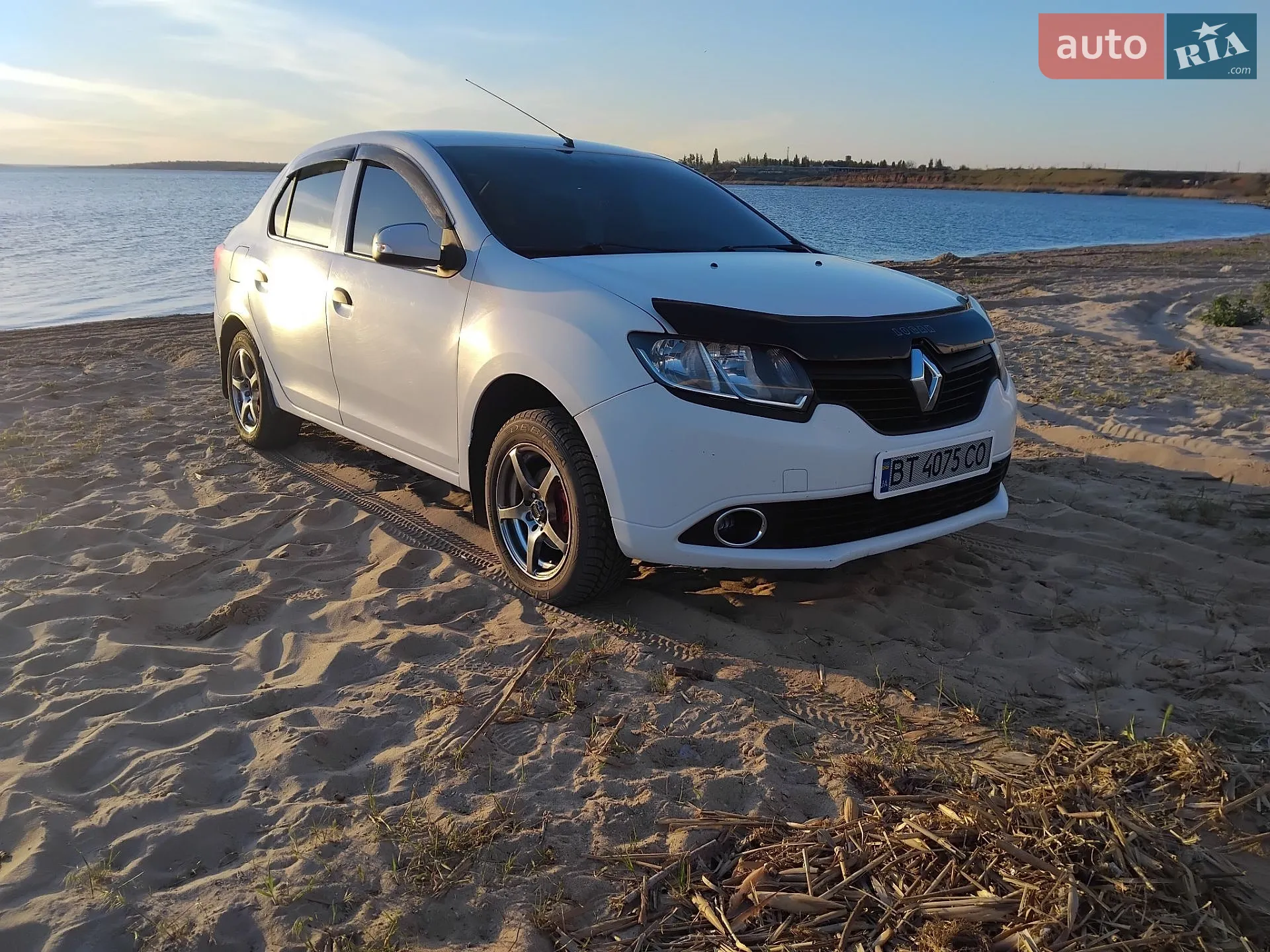 2014 Renault Logan - мініатюра 6
