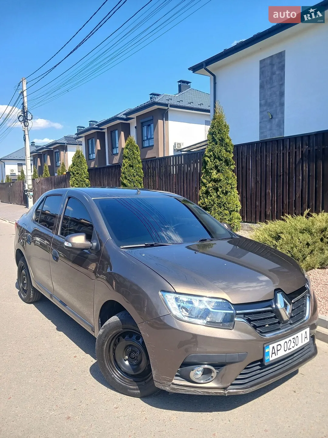 2020 Renault Logan - мініатюра 2