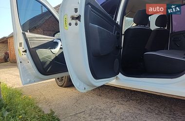 Универсал Renault Logan 2012 в Новой Водолаге