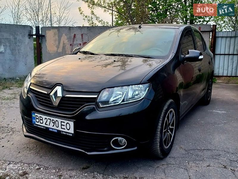 Renault Logan 2013