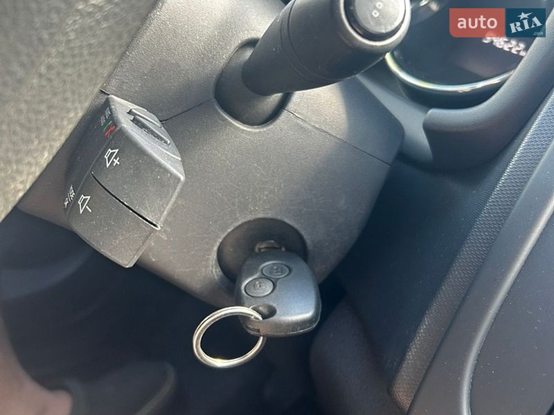 Седан Renault Logan 2014 в Чернигове