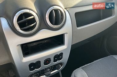 Седан Renault Logan 2012 в Харкові