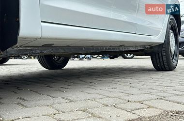 Седан Renault Logan 2014 в Черновцах