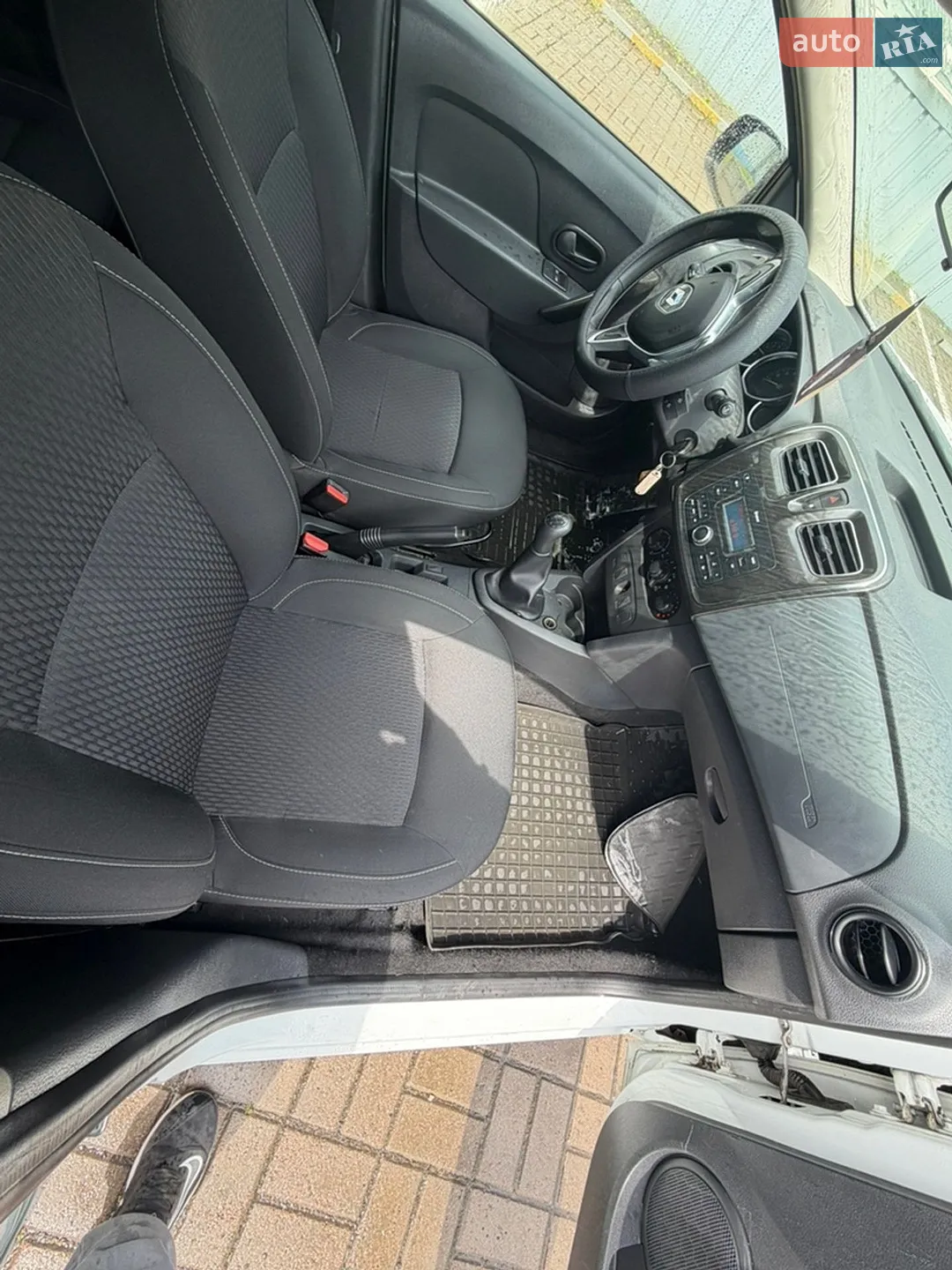 2018 Renault Logan - мініатюра 18