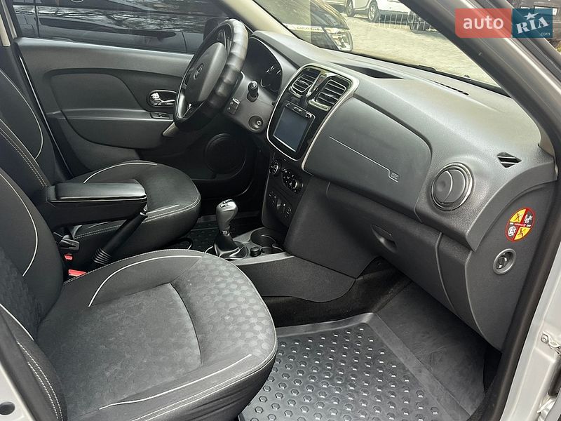 Універсал Renault Logan 2016 в Одесі фото 11 Універсал Renault Logan 2016 в Одесі