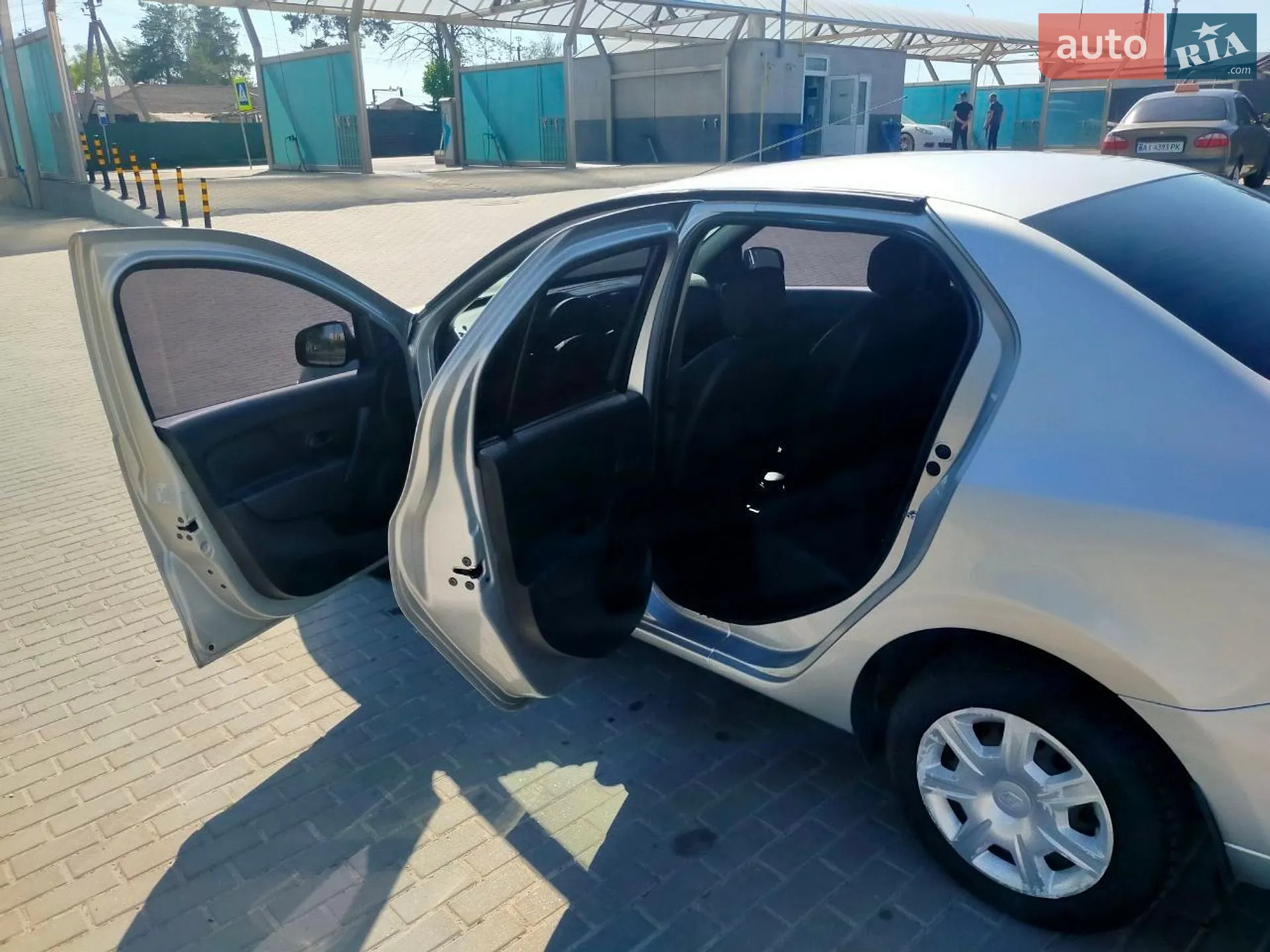 2014 Renault Logan - мініатюра 11