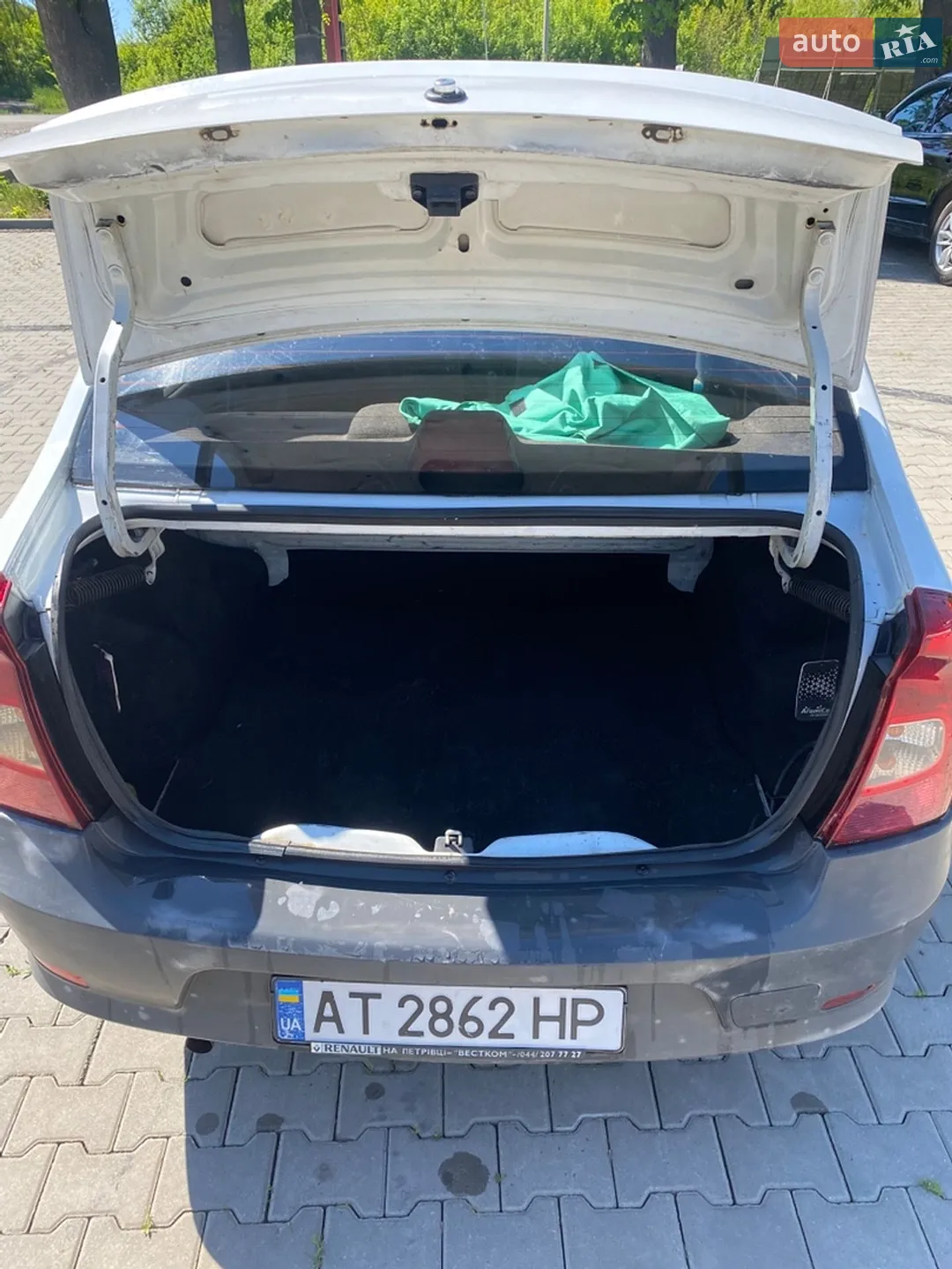 2011 Renault Logan - мініатюра 8