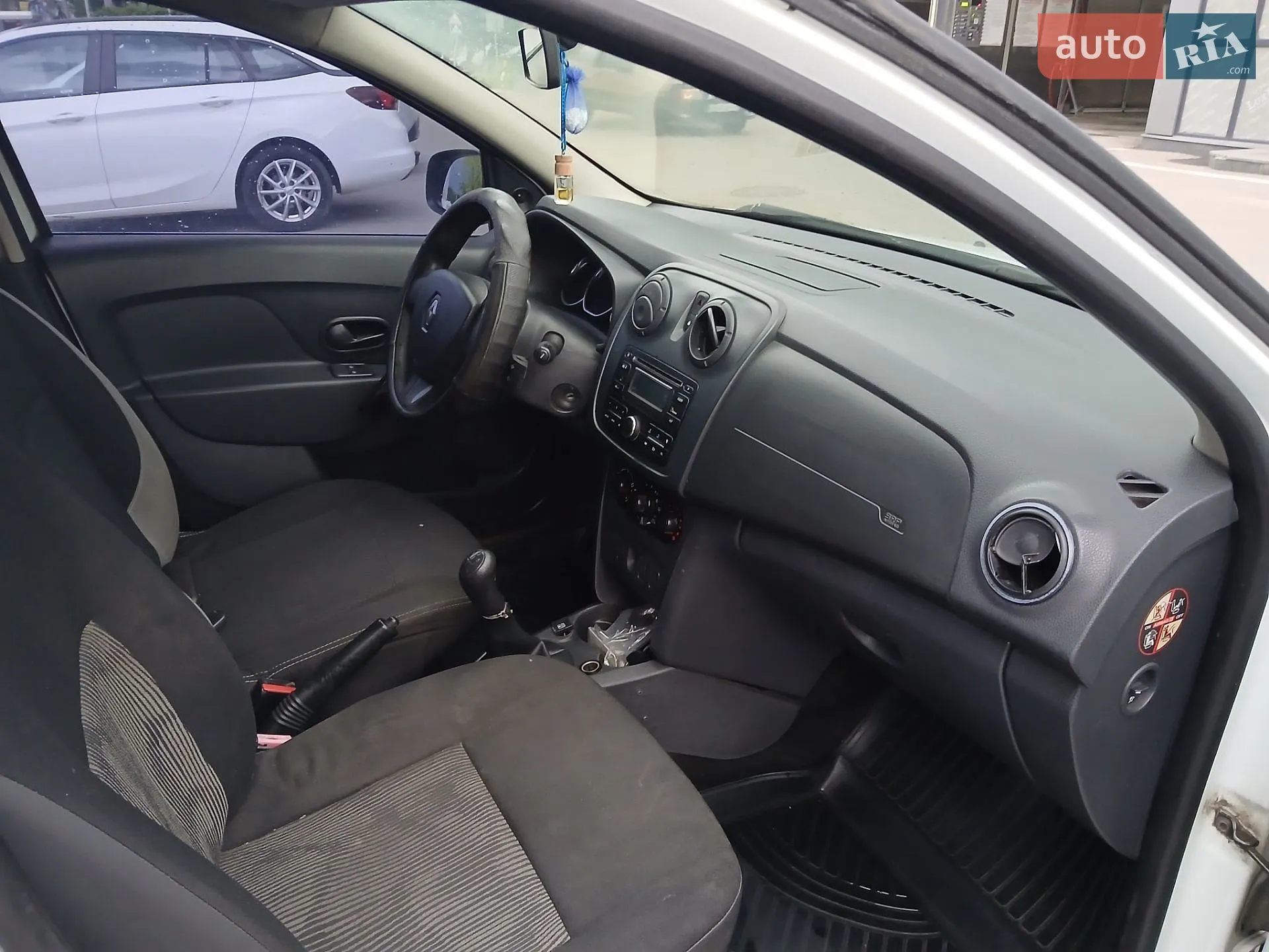 2013 Renault Logan - мініатюра 9