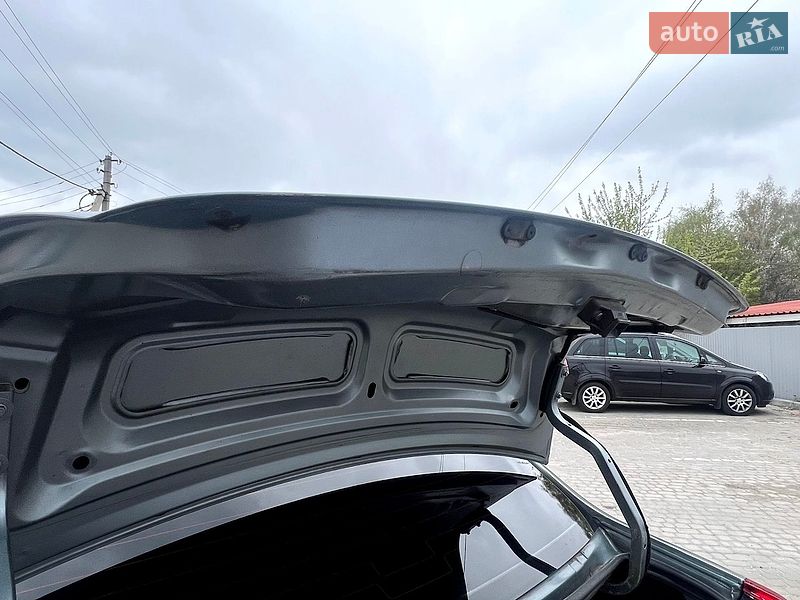 Седан Renault Logan 2010 в Кременчуці фото 47 Седан Renault Logan 2010 в Кременчуці