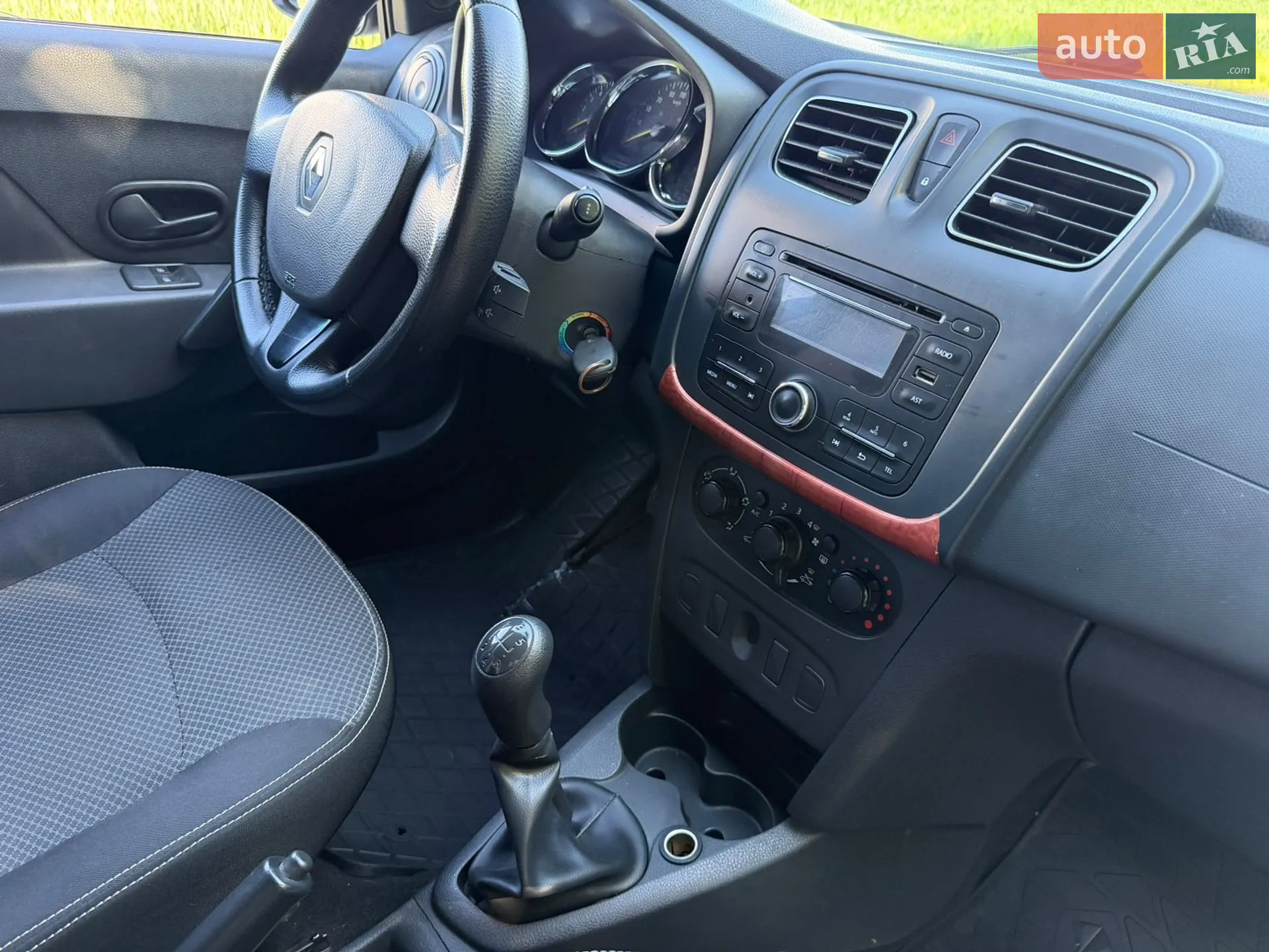 2016 Renault Logan - мініатюра 4