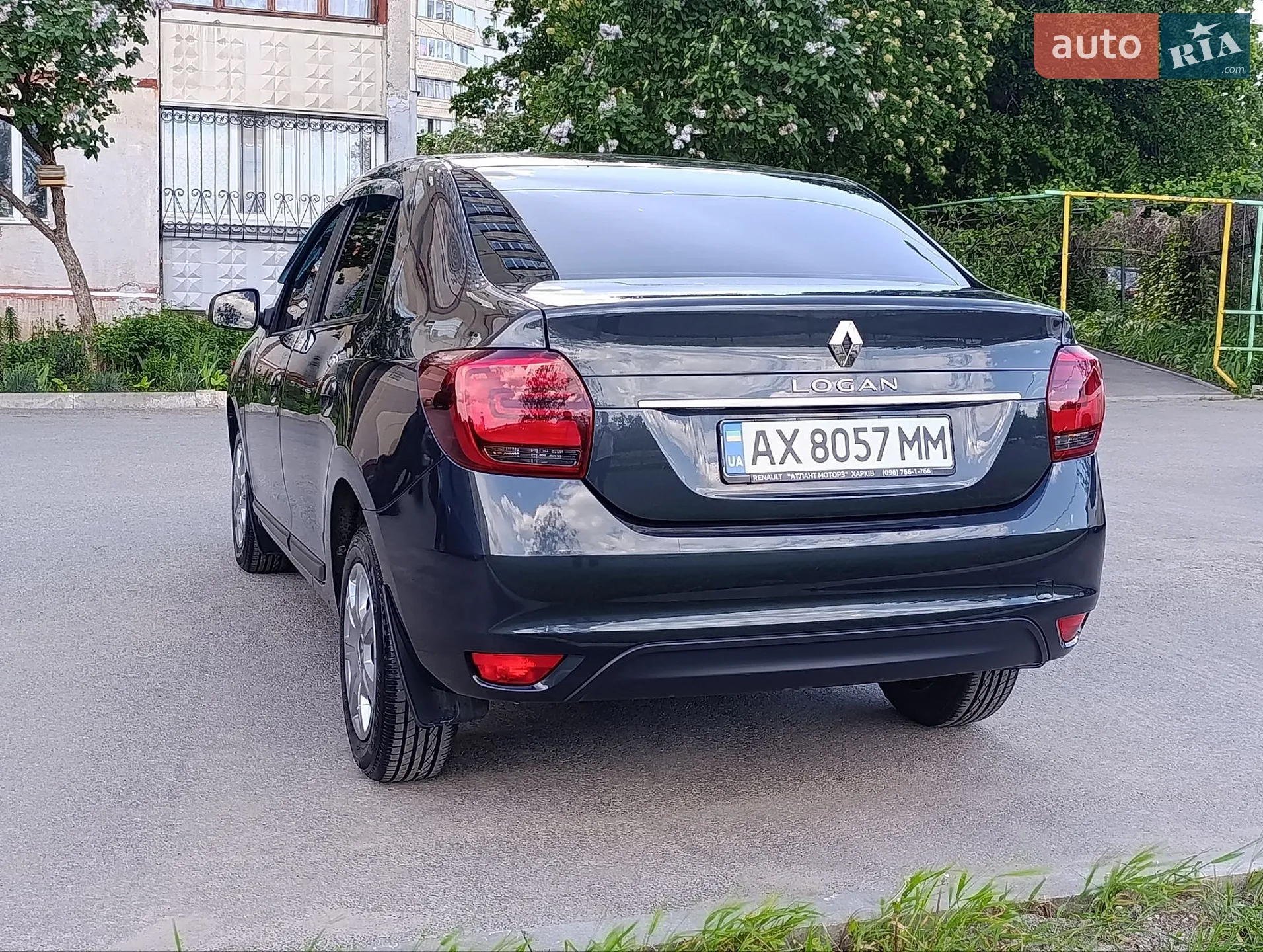 2020 Renault Logan - мініатюра 8