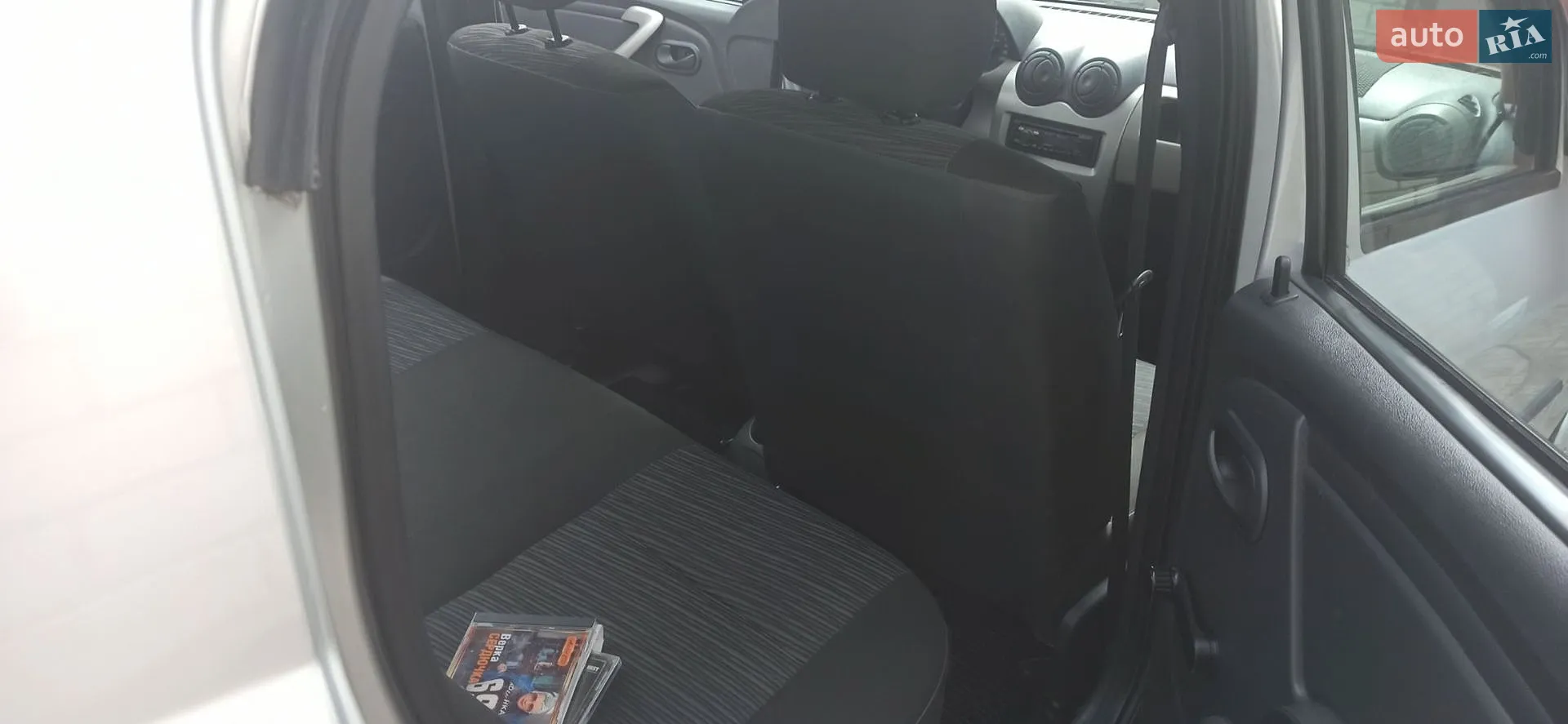 2011 Renault Logan - мініатюра 7