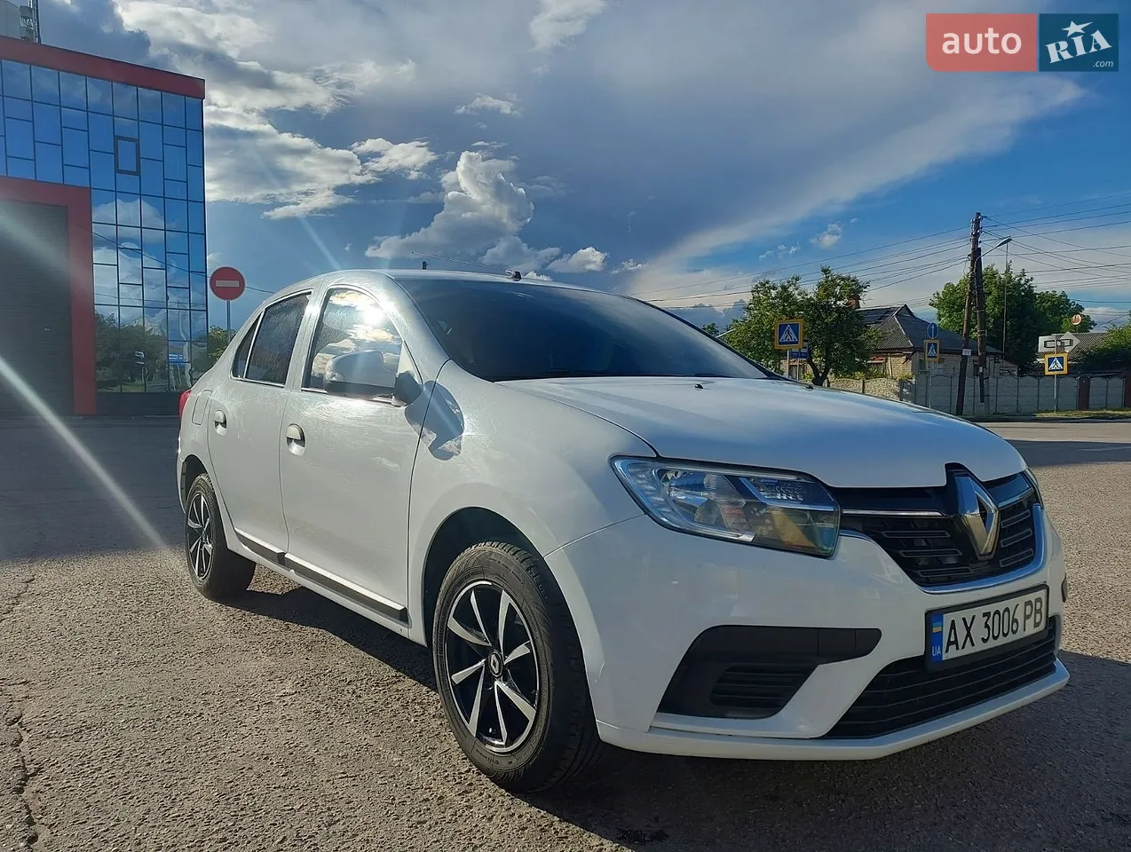 2020 Renault Logan - мініатюра 11
