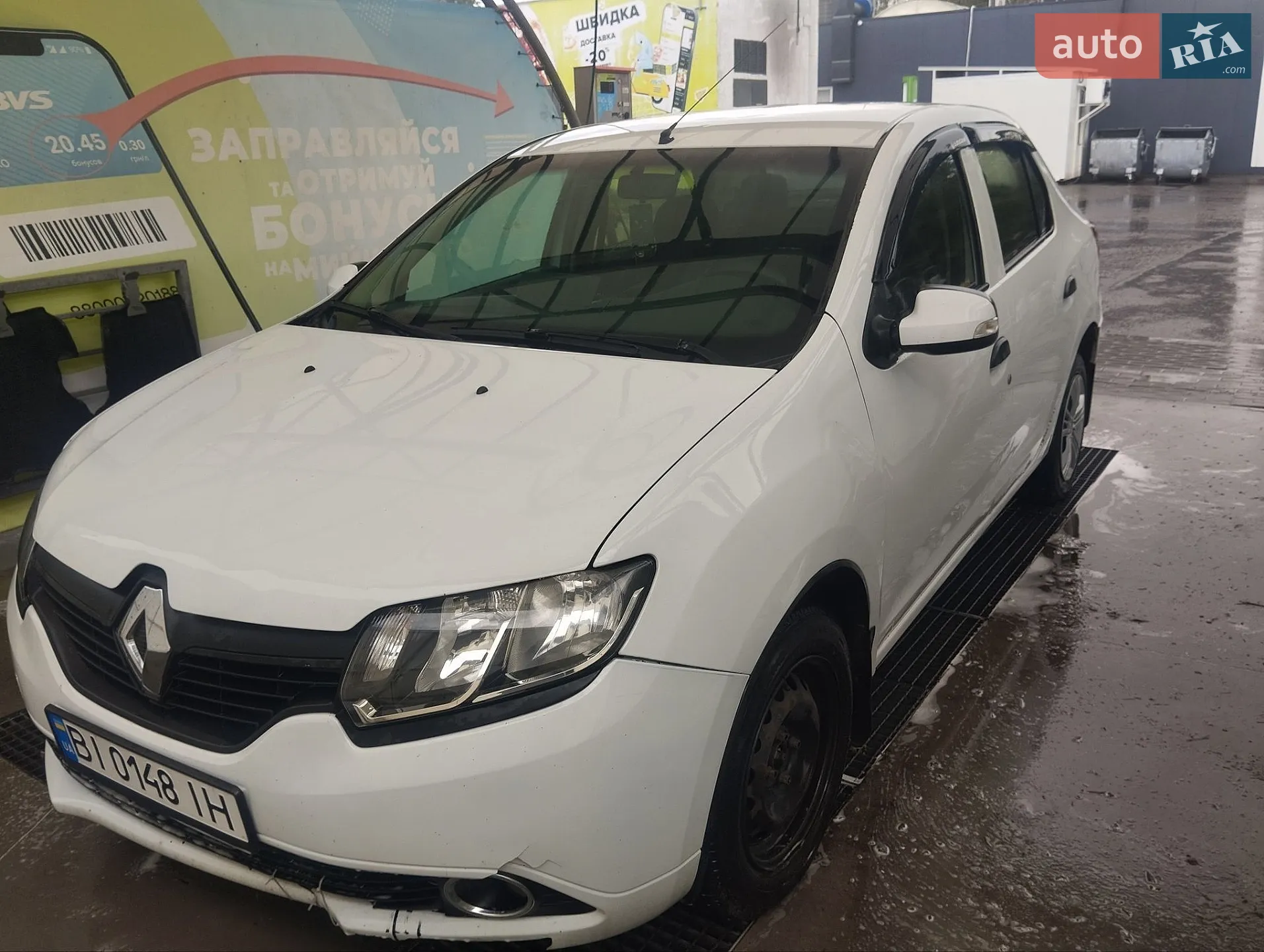 2013 Renault Logan - фото 1